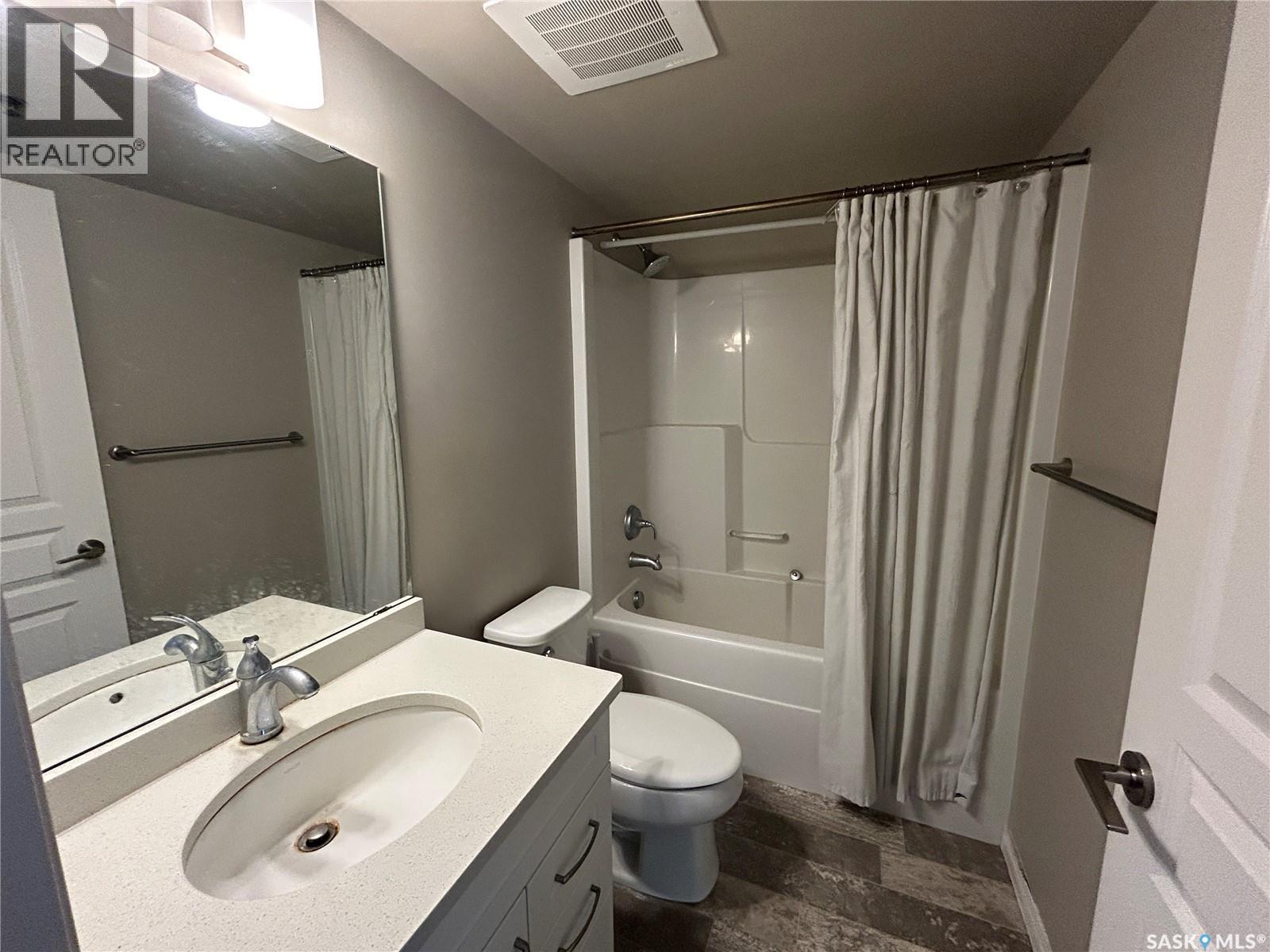 2308 104 Willis Crescent, Saskatoon, SK - Indoor Photo Showing Bathroom