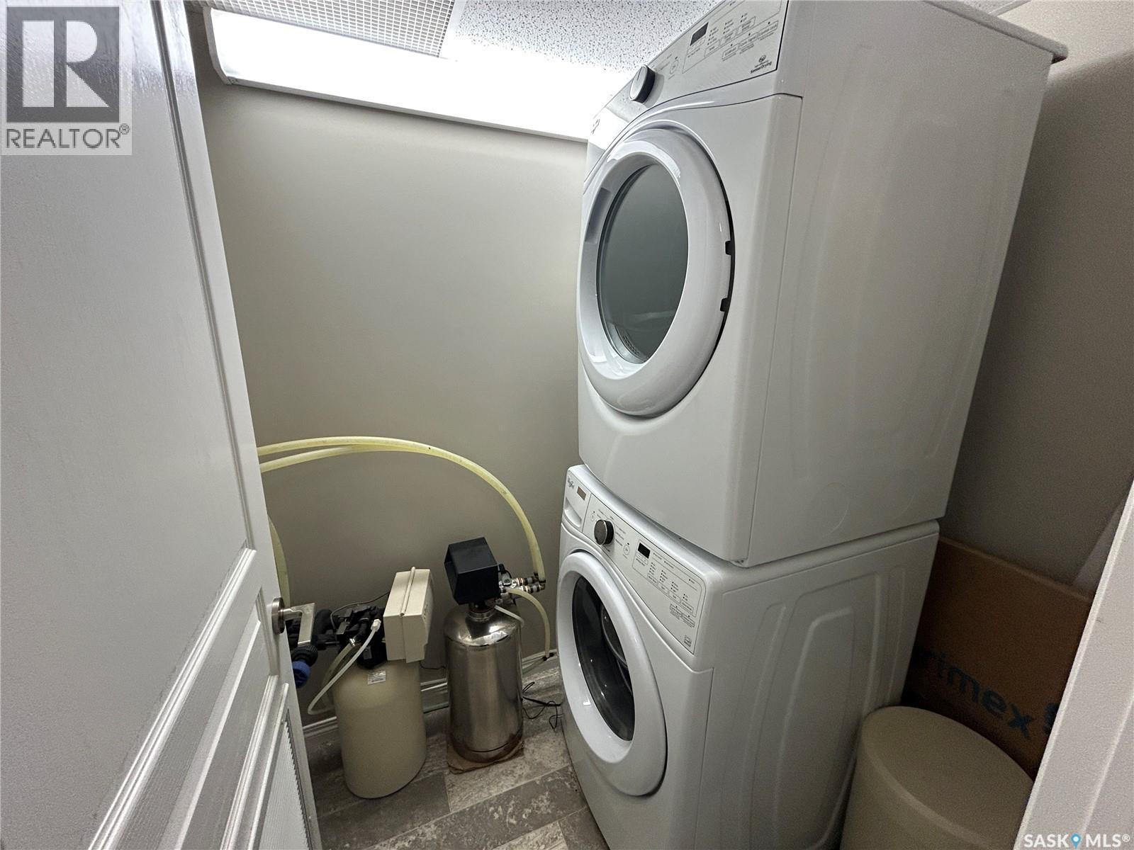 2308 104 Willis Crescent, Saskatoon, SK - Indoor Photo Showing Laundry Room