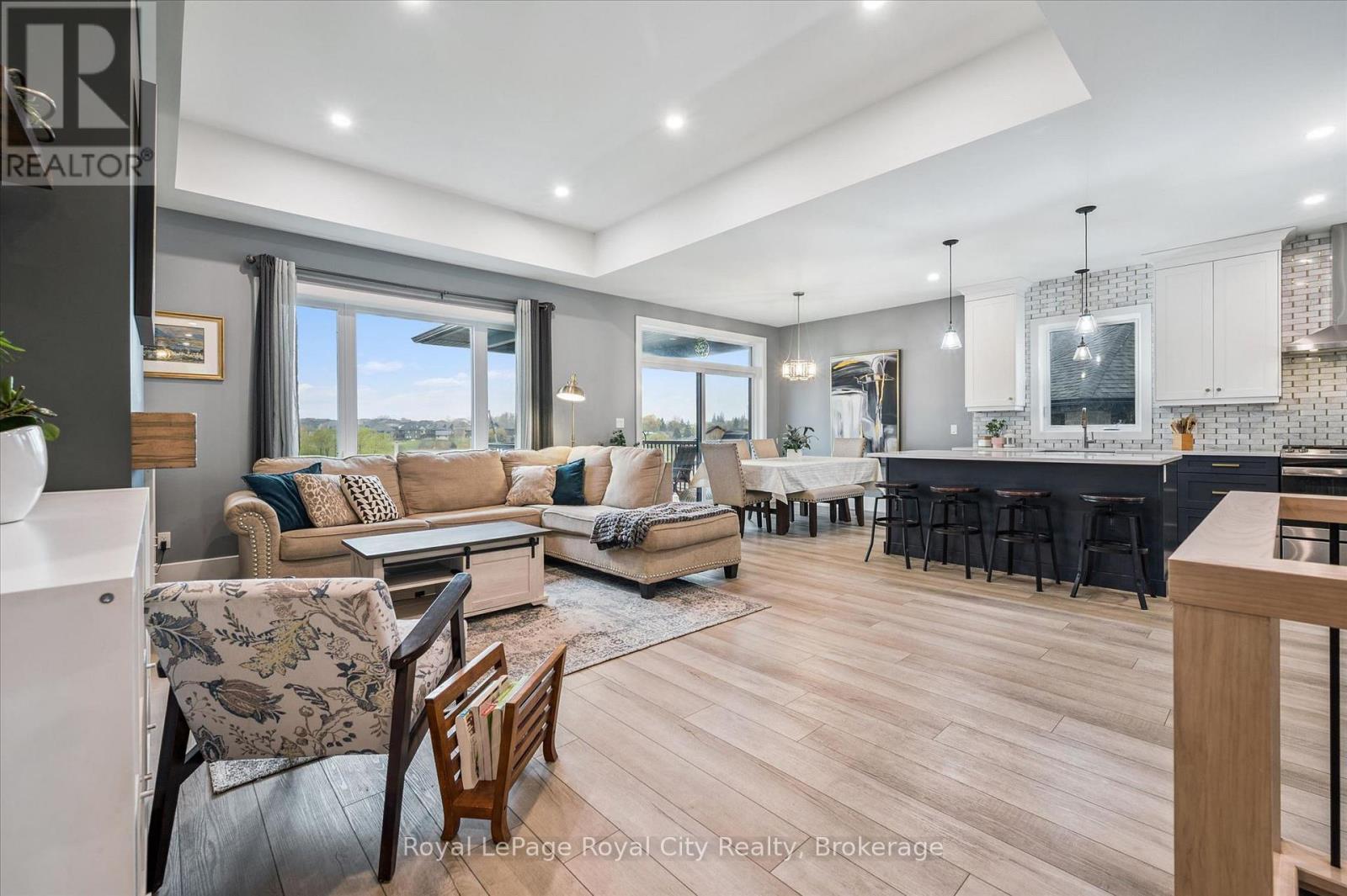 50 Faith Drive, Mapleton, ON - Indoor