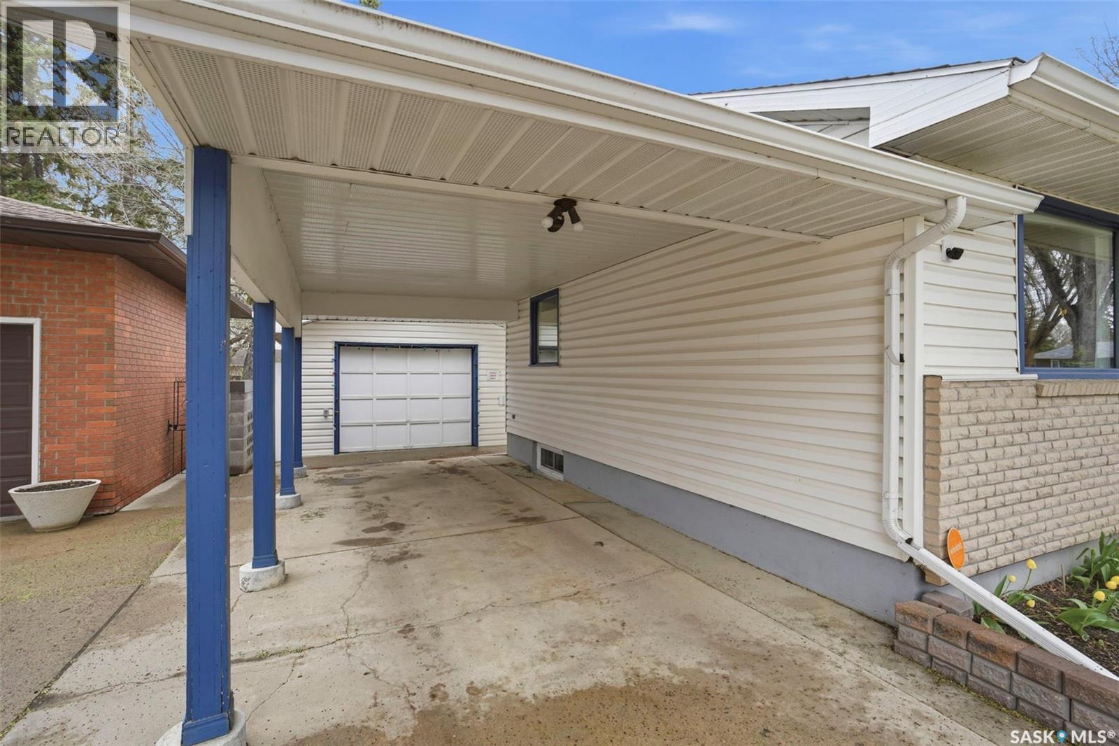 35 Harrison Crescent, Saskatoon, SK - Outdoor With Exterior