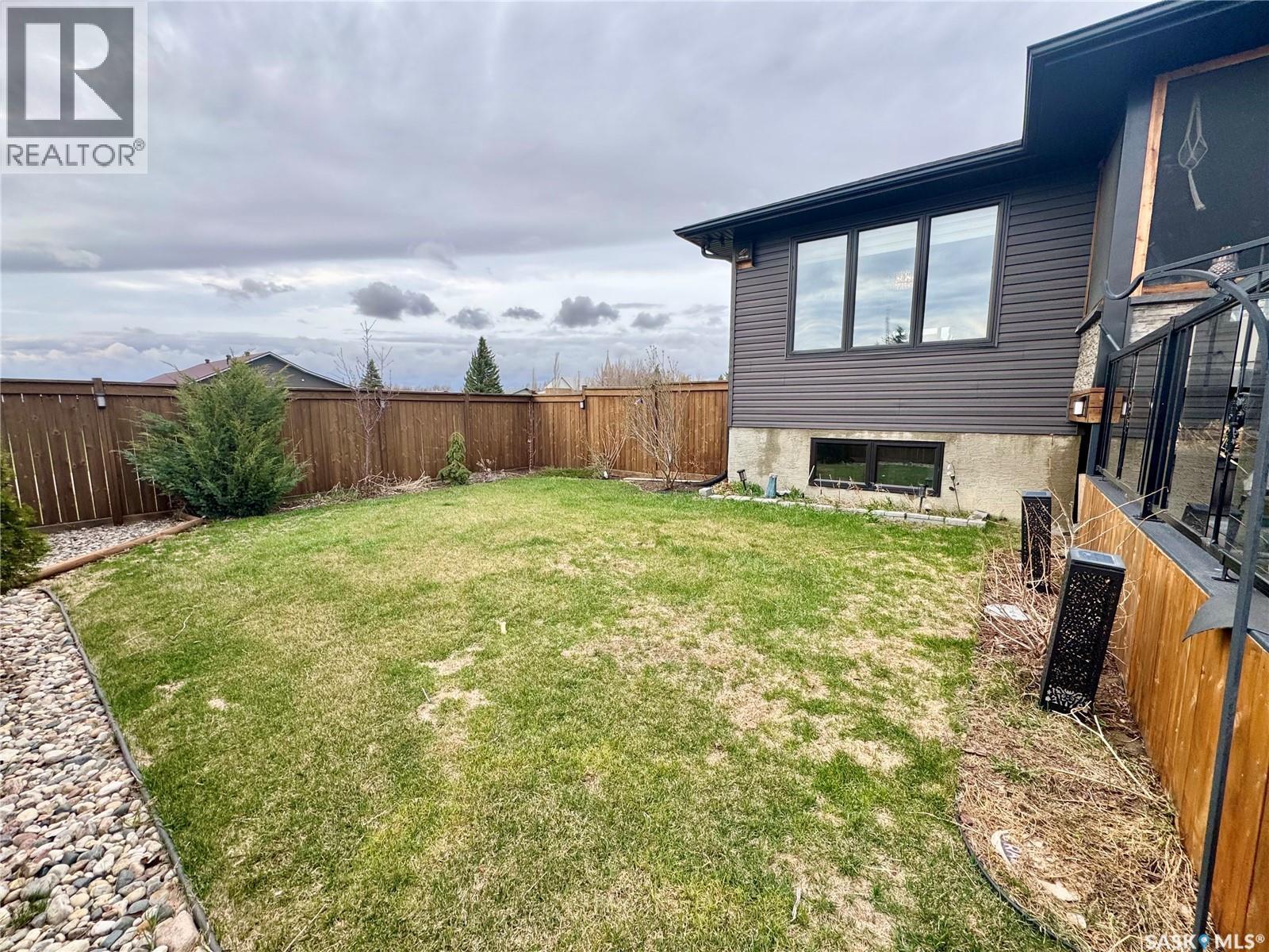 1 Lloyd Avenue, Fillmore, SK - Outdoor