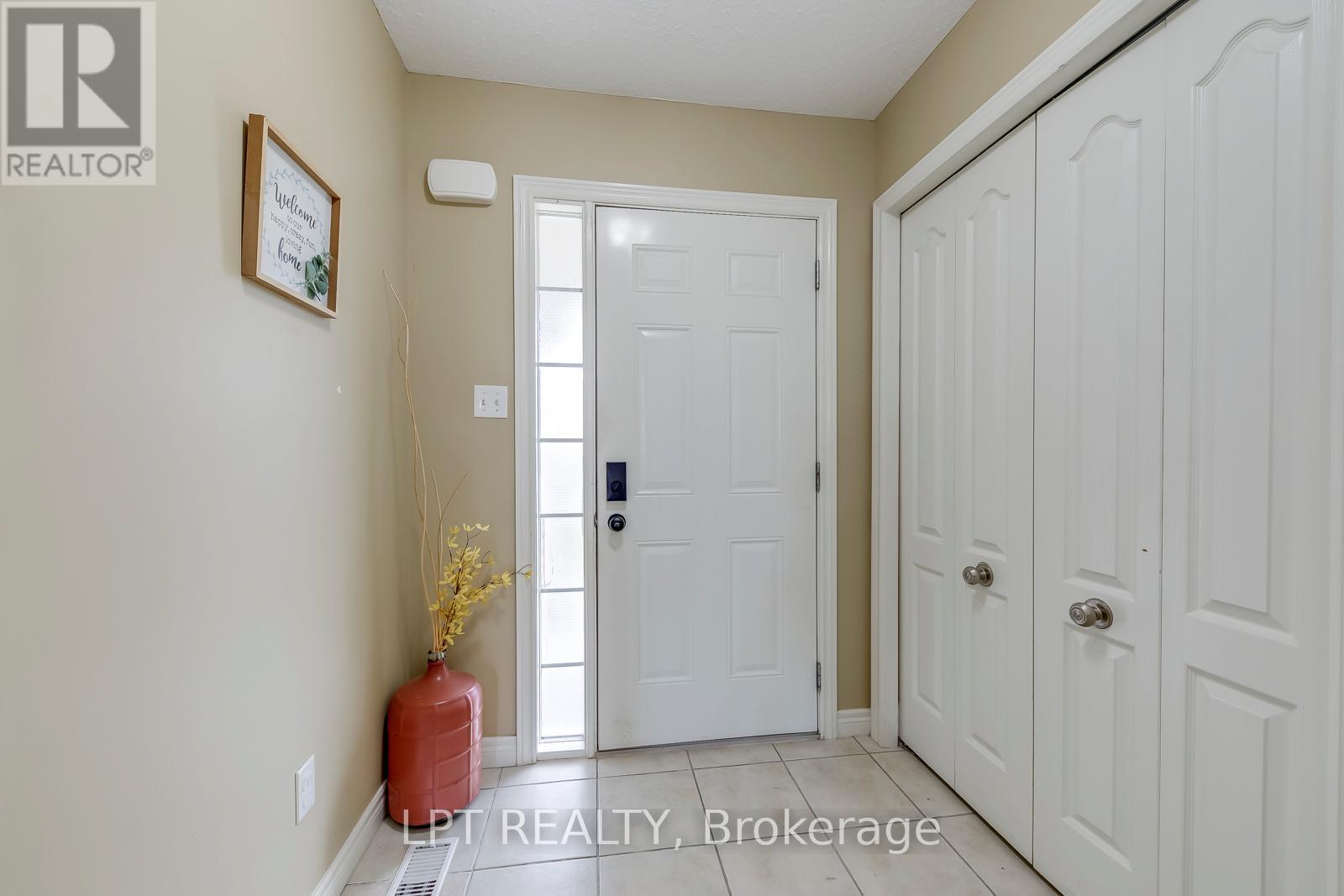 Hallway - 6 - 10 Fallowfield Drive, Kitchener, ON - Indoor Photo Showing Other Room