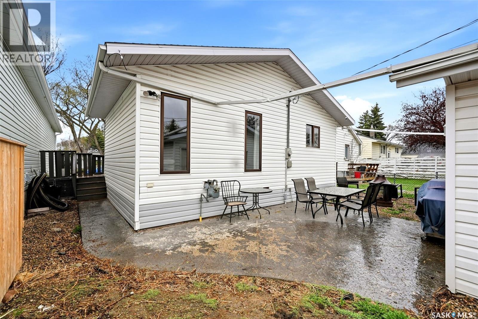 1439 Forget Street, Regina, SK - Outdoor With Deck Patio Veranda With Exterior