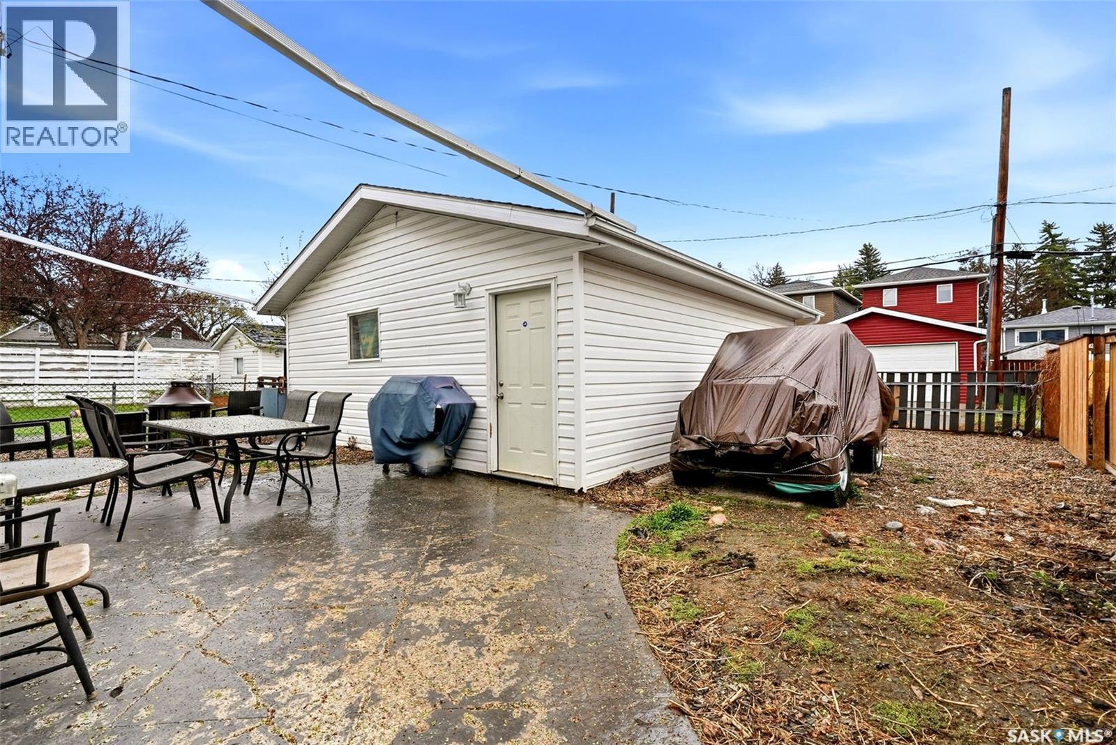 1439 Forget Street, Regina, SK - Outdoor With Deck Patio Veranda