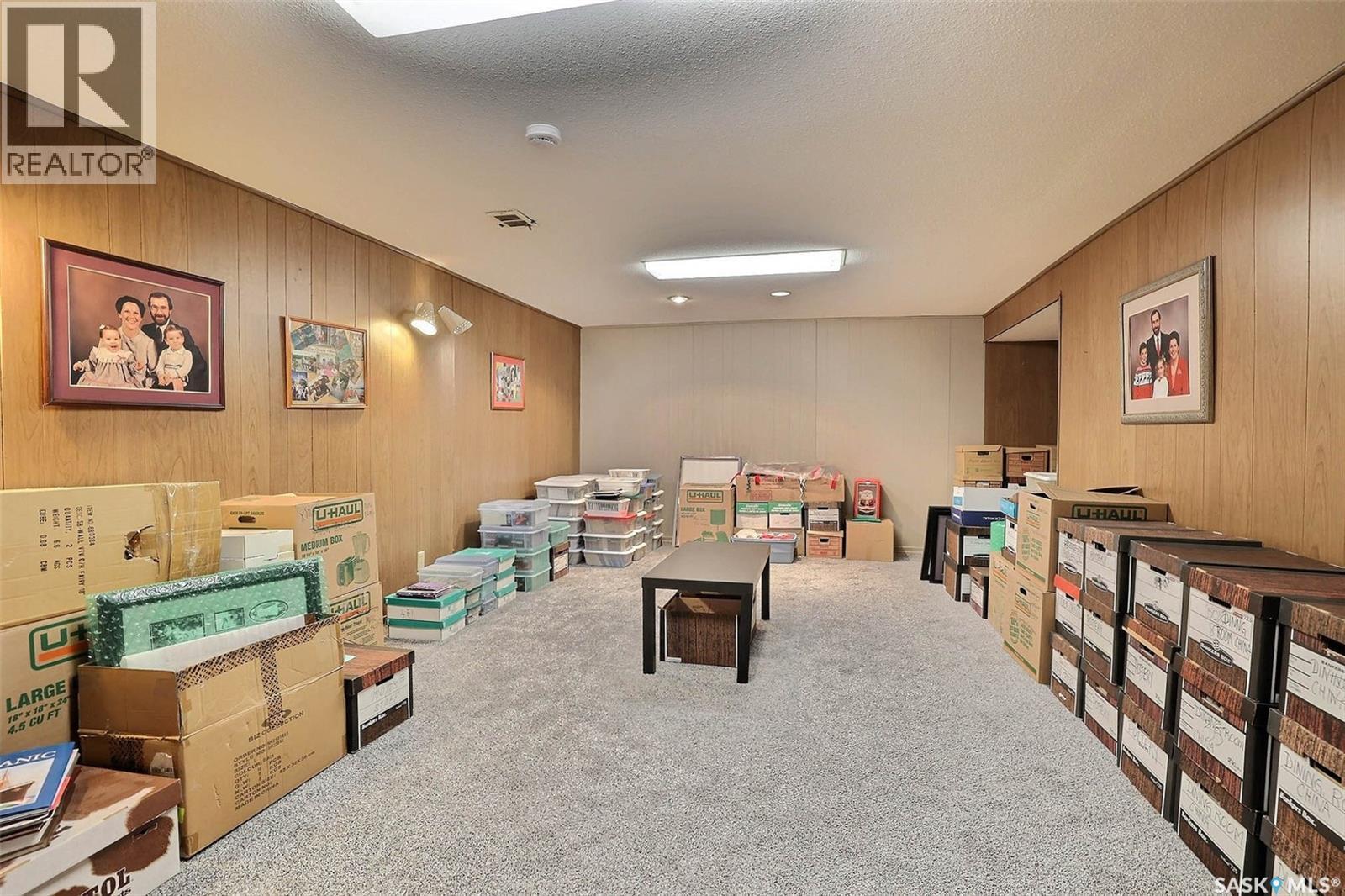 15 Academy Park Road, Regina, SK - Indoor