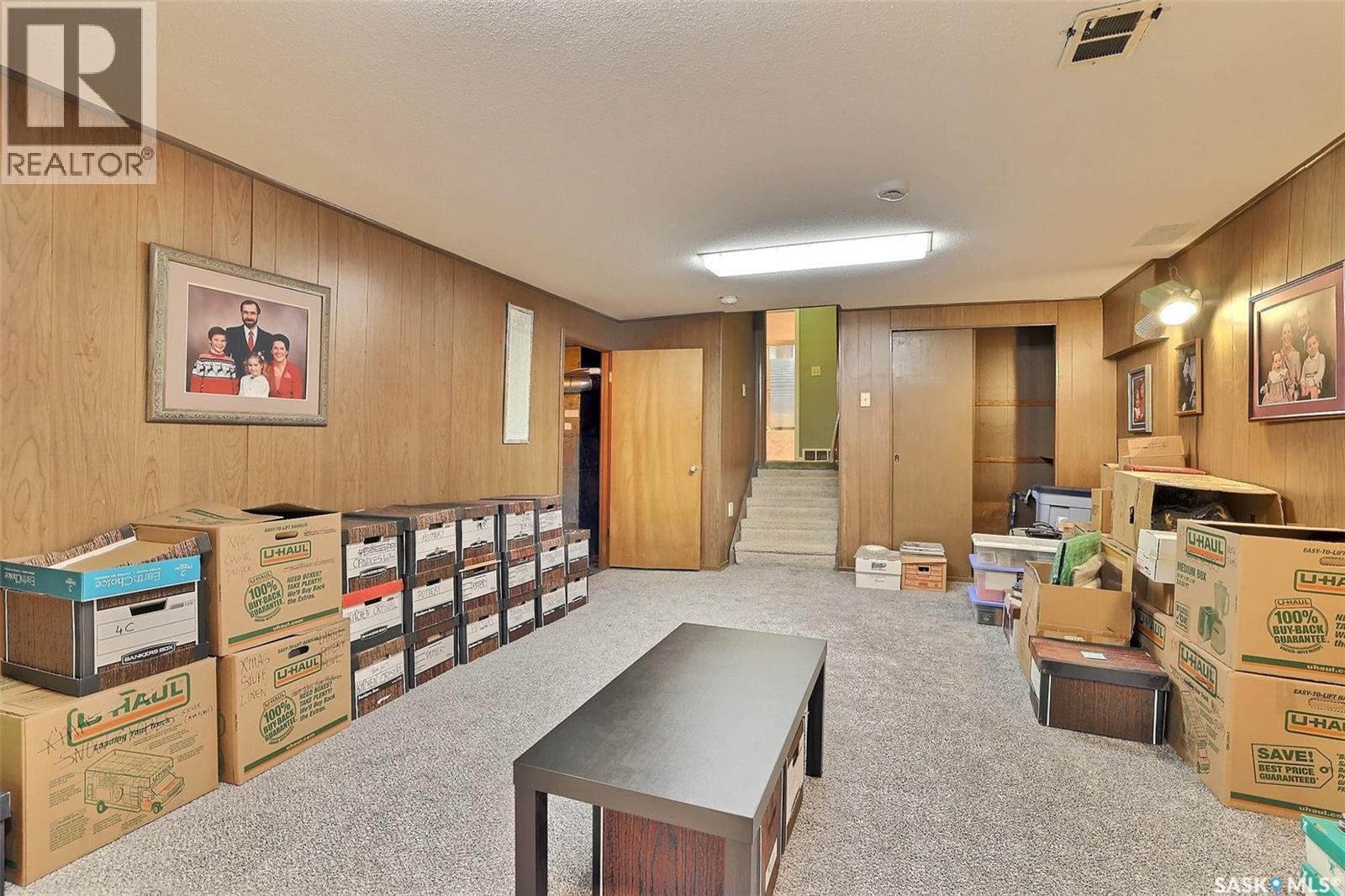 15 Academy Park Road, Regina, SK - Indoor Photo Showing Basement