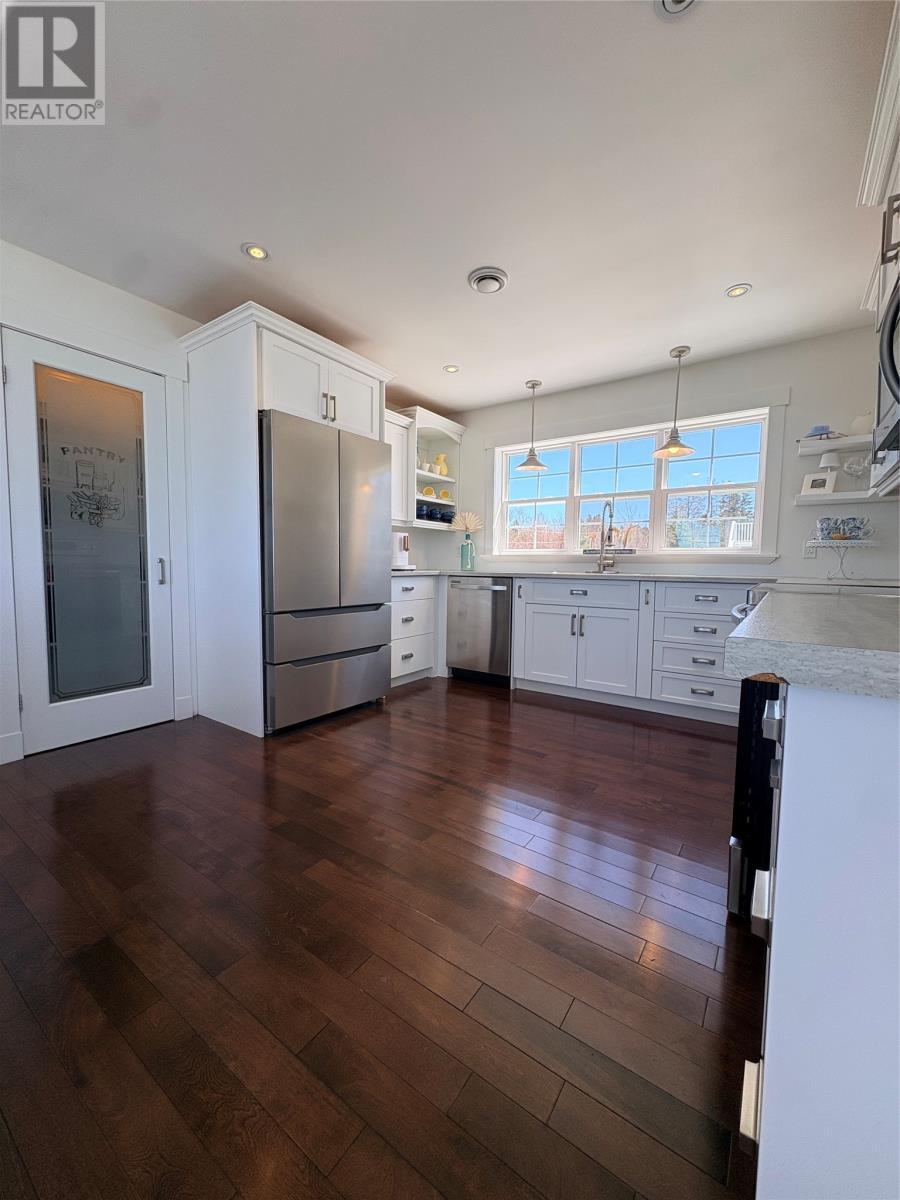 30 Beechside Road, Birchy Bay, NL - Indoor Photo Showing Kitchen