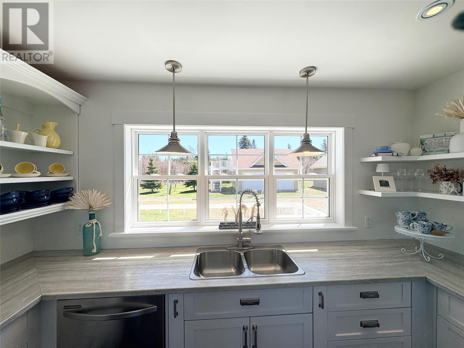 30 Beechside Road, Birchy Bay, NL - Indoor Photo Showing Kitchen With Double Sink
