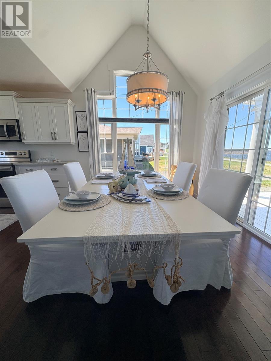 30 Beechside Road, Birchy Bay, NL - Indoor Photo Showing Dining Room