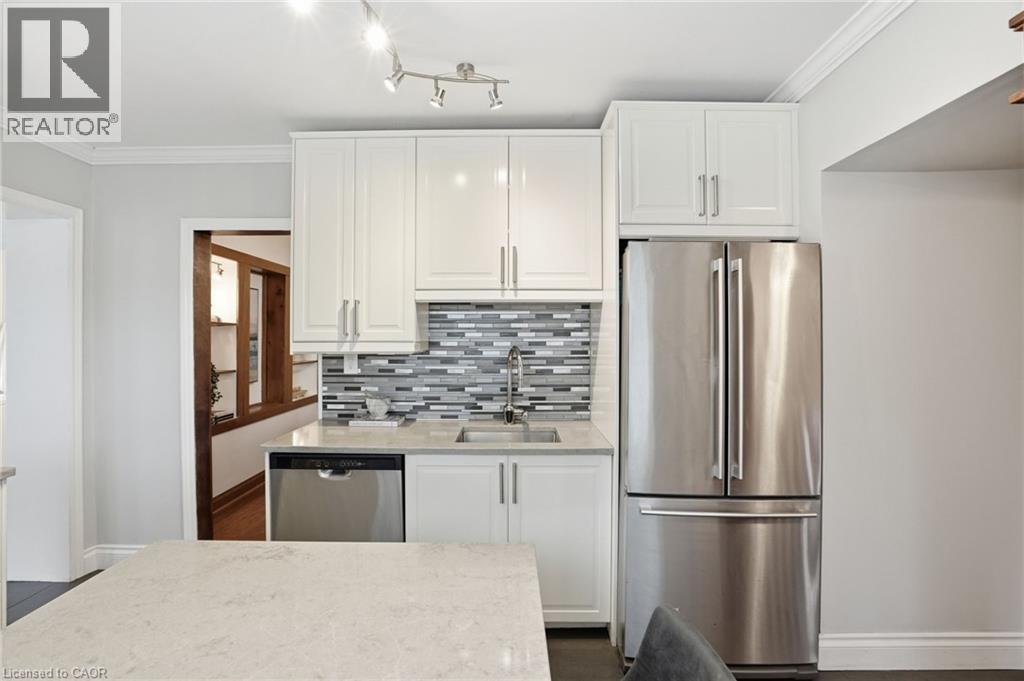 230 Beach Boulevard, Hamilton, ON - Indoor Photo Showing Kitchen With Stainless Steel Kitchen