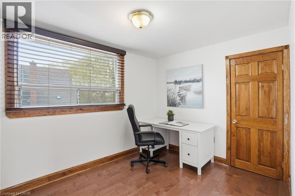 230 Beach Boulevard, Hamilton, ON - Indoor Photo Showing Office