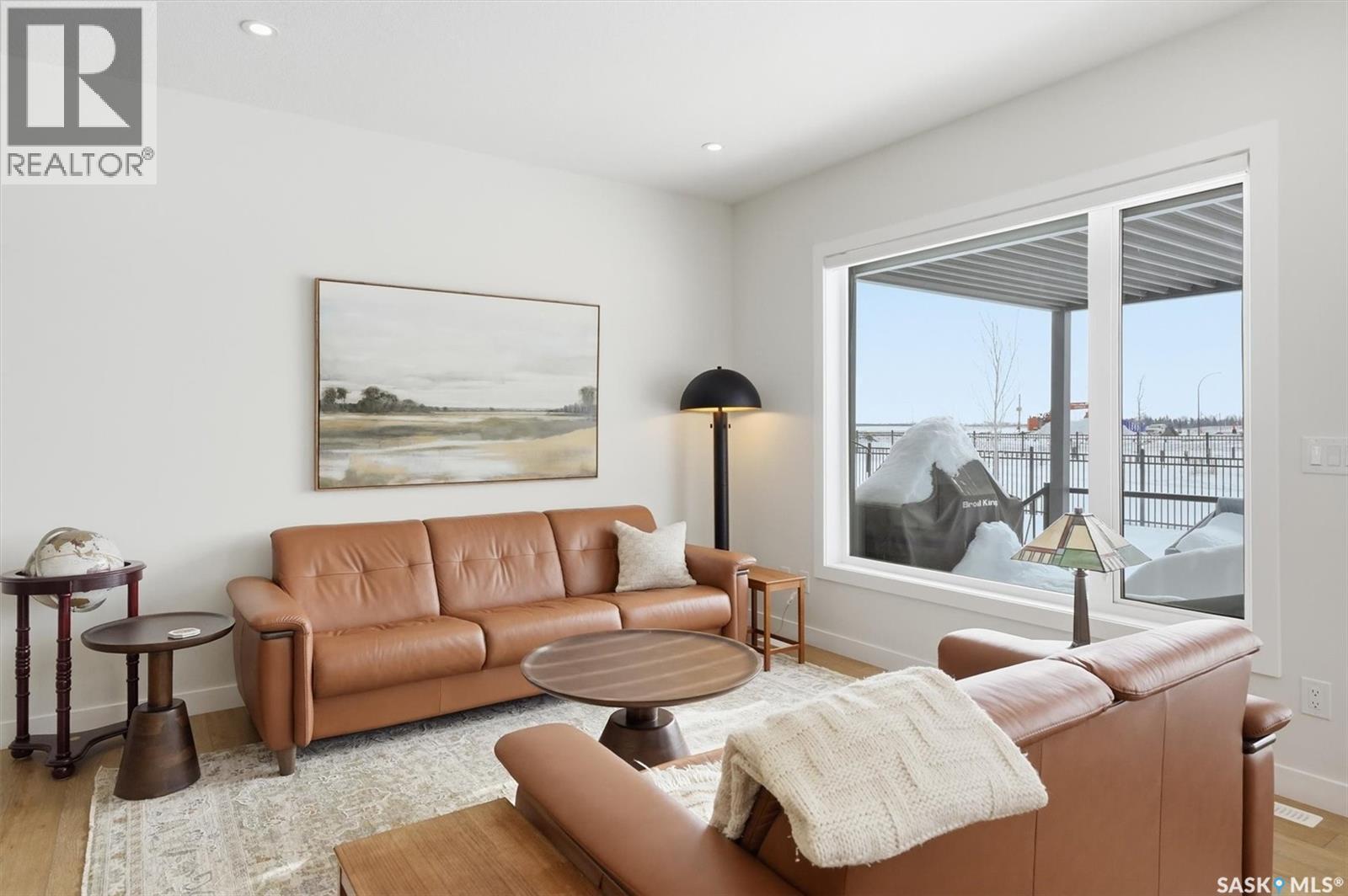 6 515 Delainey Road, Saskatoon, SK - Indoor Photo Showing Living Room