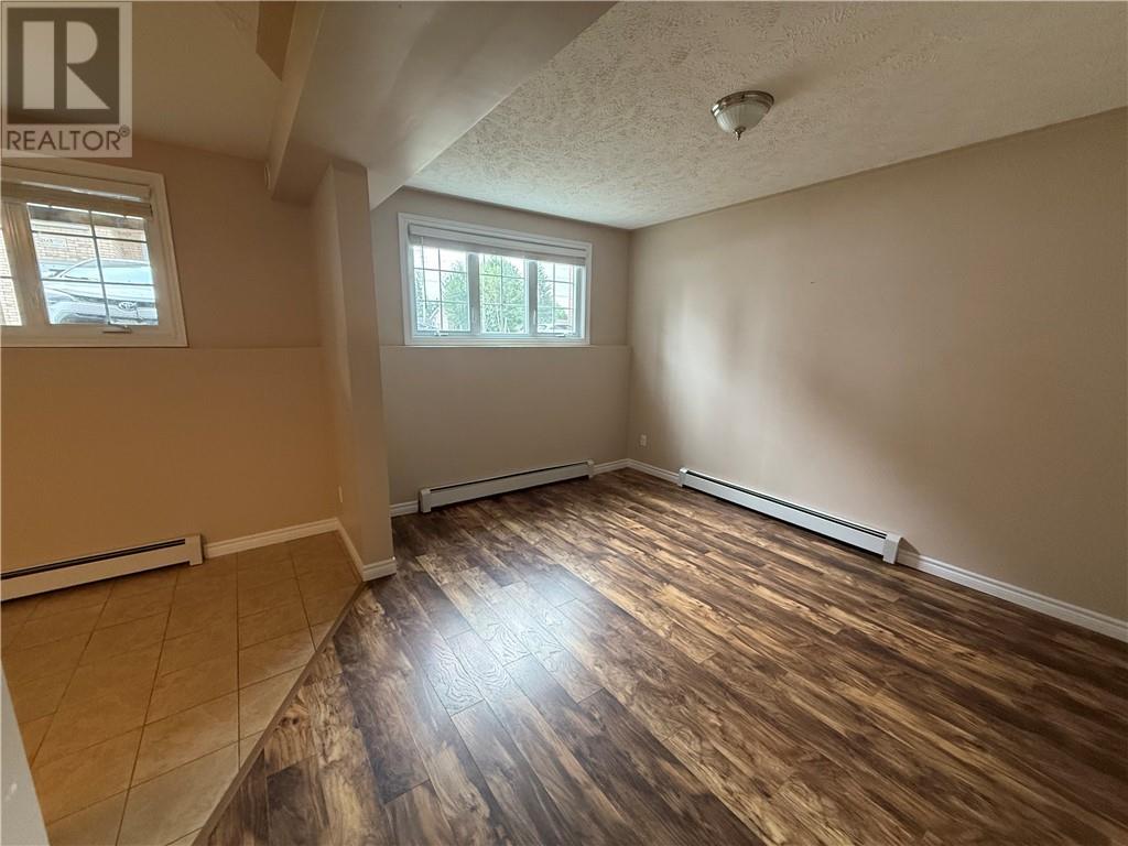189 First Avenue Unit# 7B, Sudbury, ON - Indoor Photo Showing Other Room