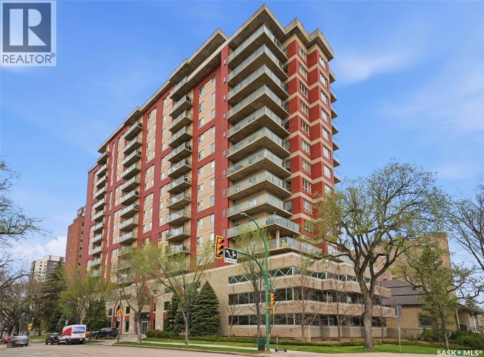 1406 902 Spadina Crescent E, Saskatoon, SK - Outdoor With Facade