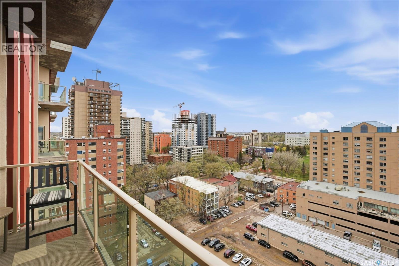 1406 902 Spadina Crescent E, Saskatoon, SK - Outdoor