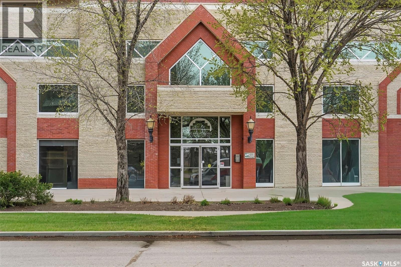 1406 902 Spadina Crescent E, Saskatoon, SK - Outdoor With Facade
