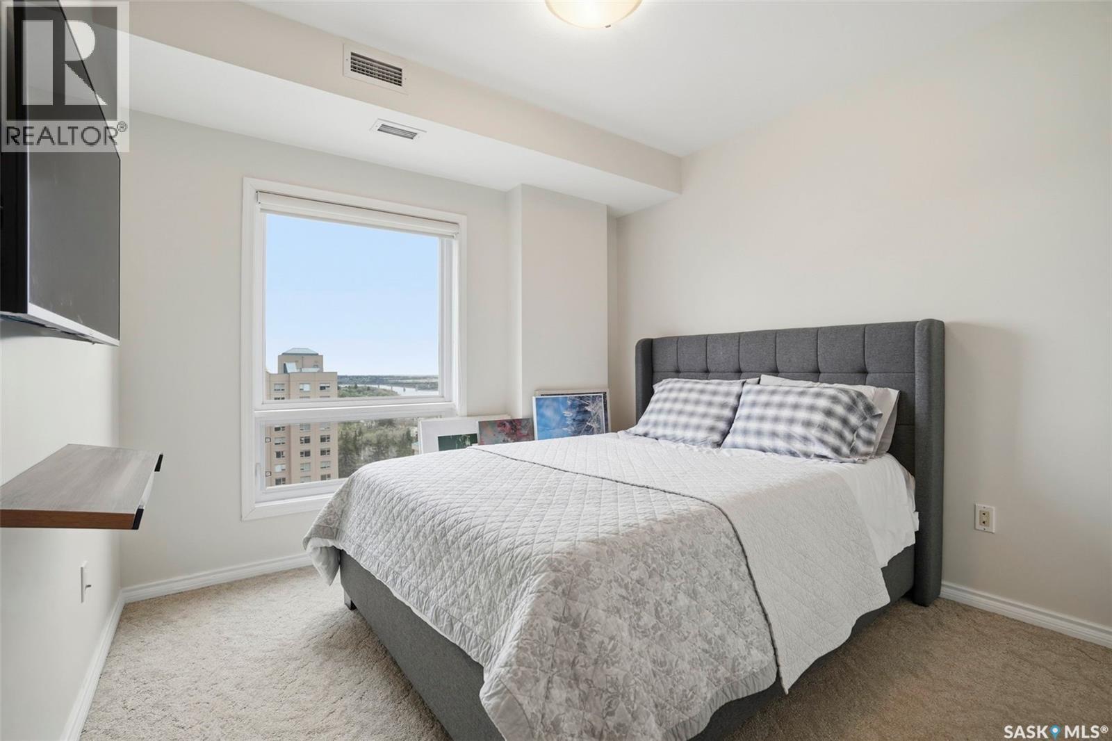 1406 902 Spadina Crescent E, Saskatoon, SK - Indoor Photo Showing Bedroom