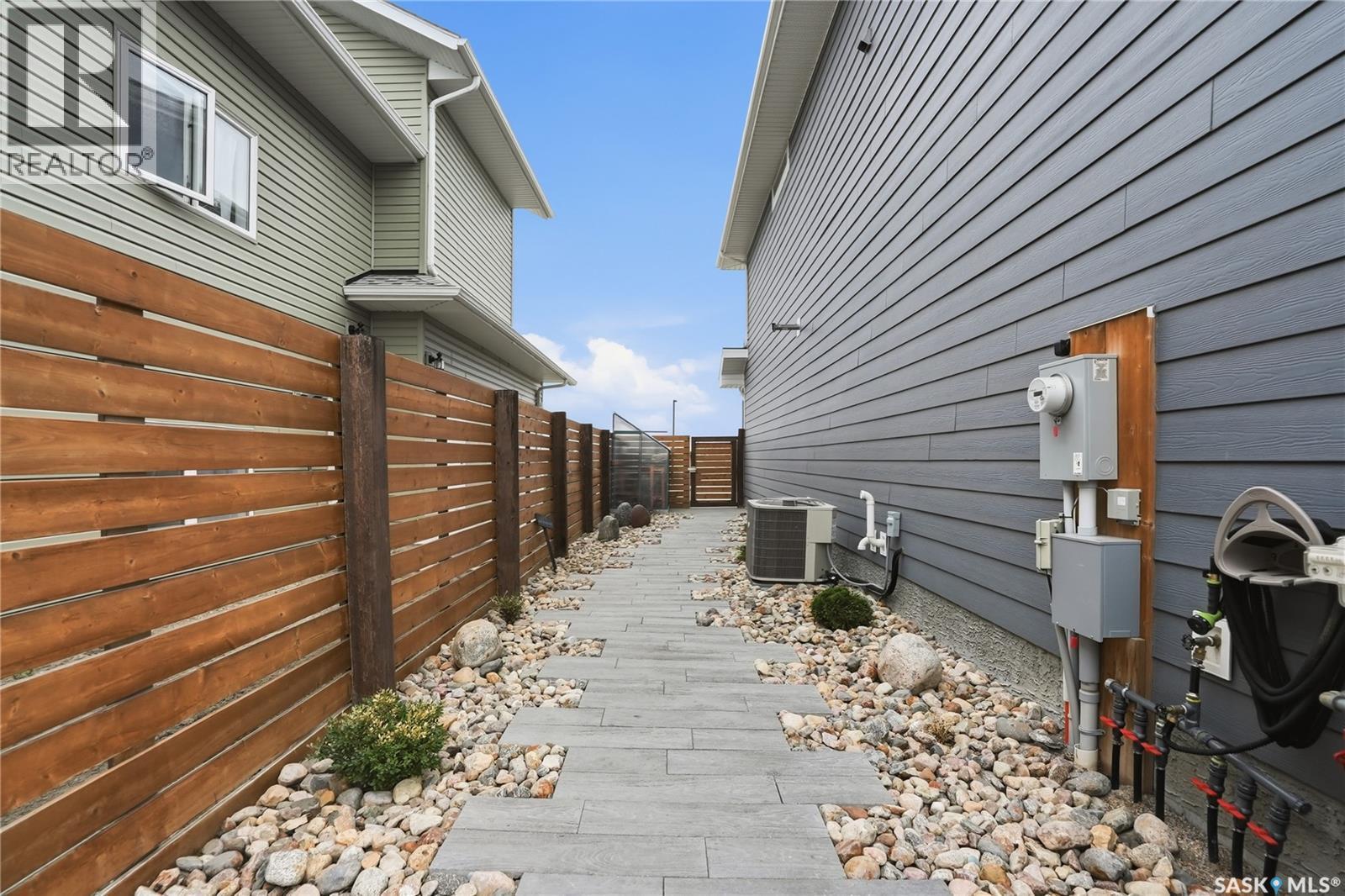 175 Mcarthur Lane, Saskatoon, SK