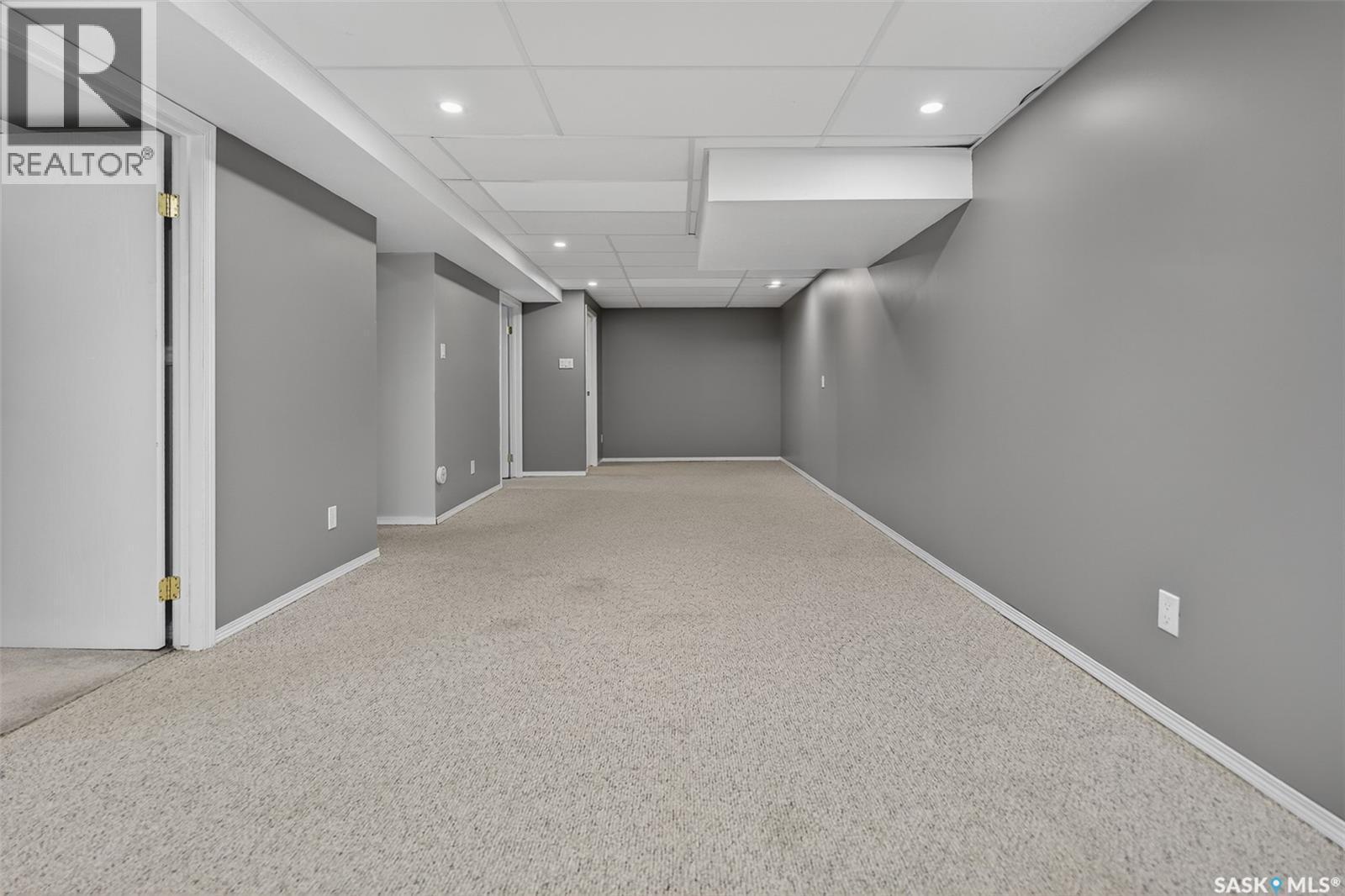 1227 Pascoe Drive E, Moose Jaw, SK - Indoor Photo Showing Other Room