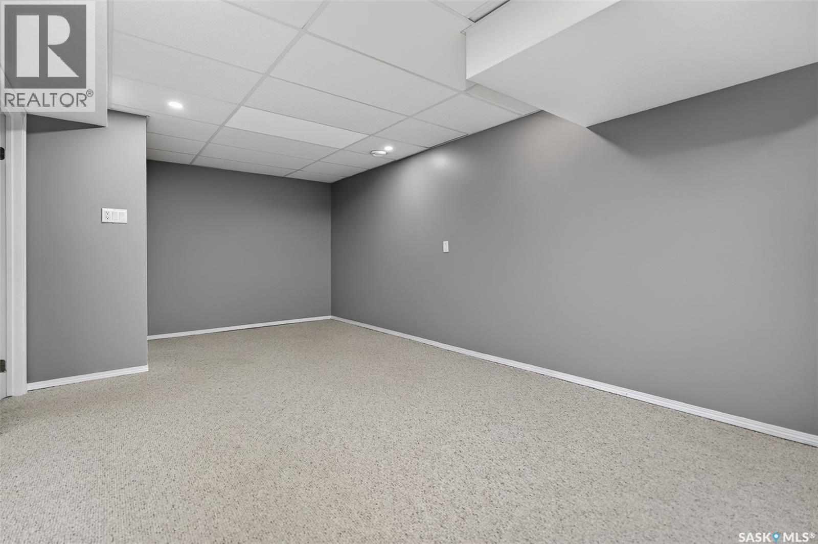 1227 Pascoe Drive E, Moose Jaw, SK - Indoor