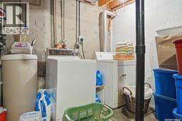 9 Ryan Road, Regina, SK - Indoor Photo Showing Laundry Room