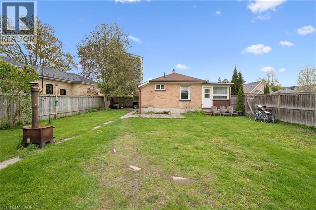 27 Roseview Avenue, Cambridge, ON - Outdoor With Backyard