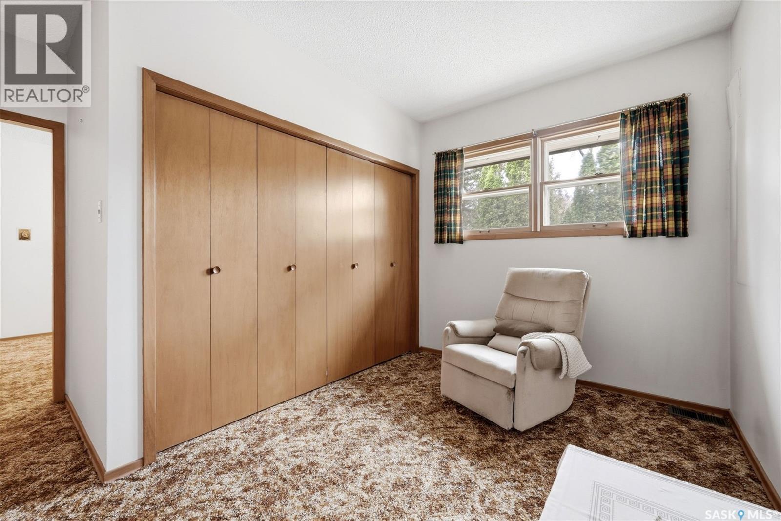 203 Angus Crescent, Regina, SK - Indoor Photo Showing Other Room
