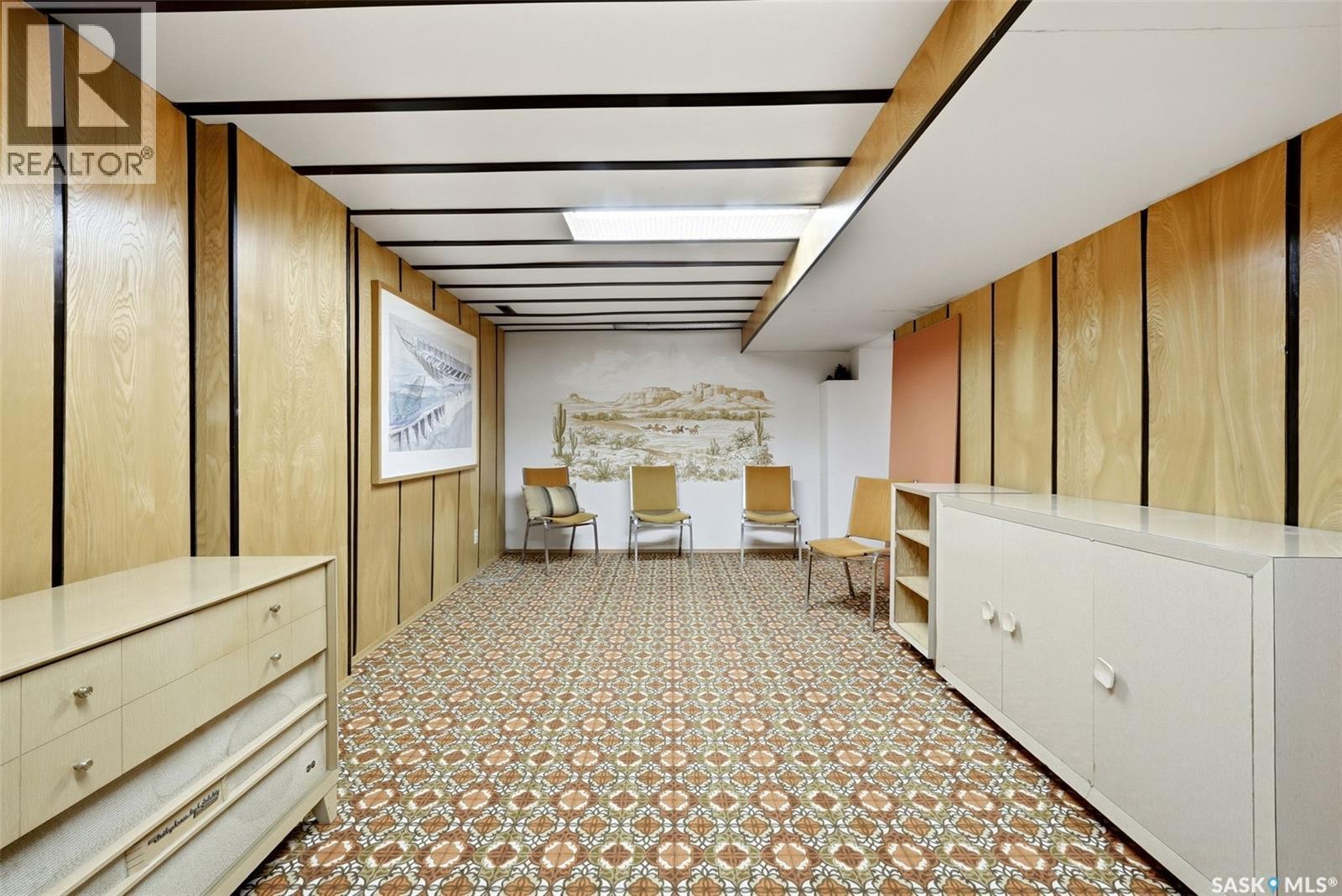 203 Angus Crescent, Regina, SK - Indoor Photo Showing Other Room