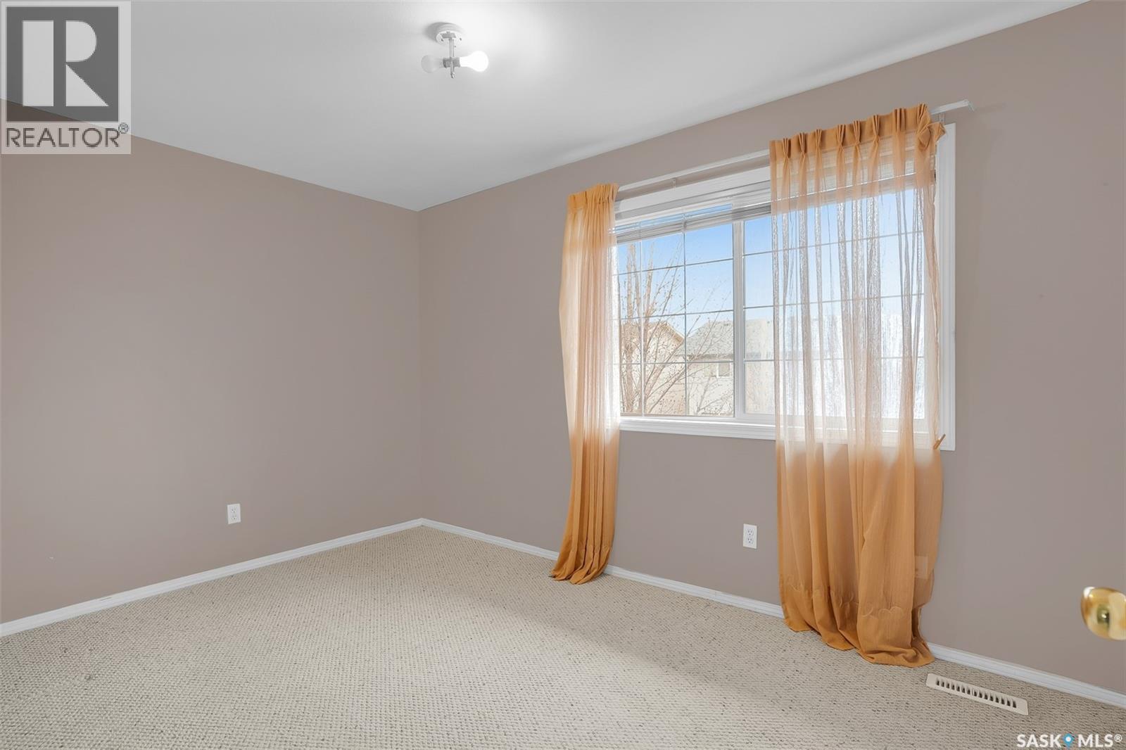102 670 Kenderdine Road, Saskatoon, SK - Indoor Photo Showing Other Room