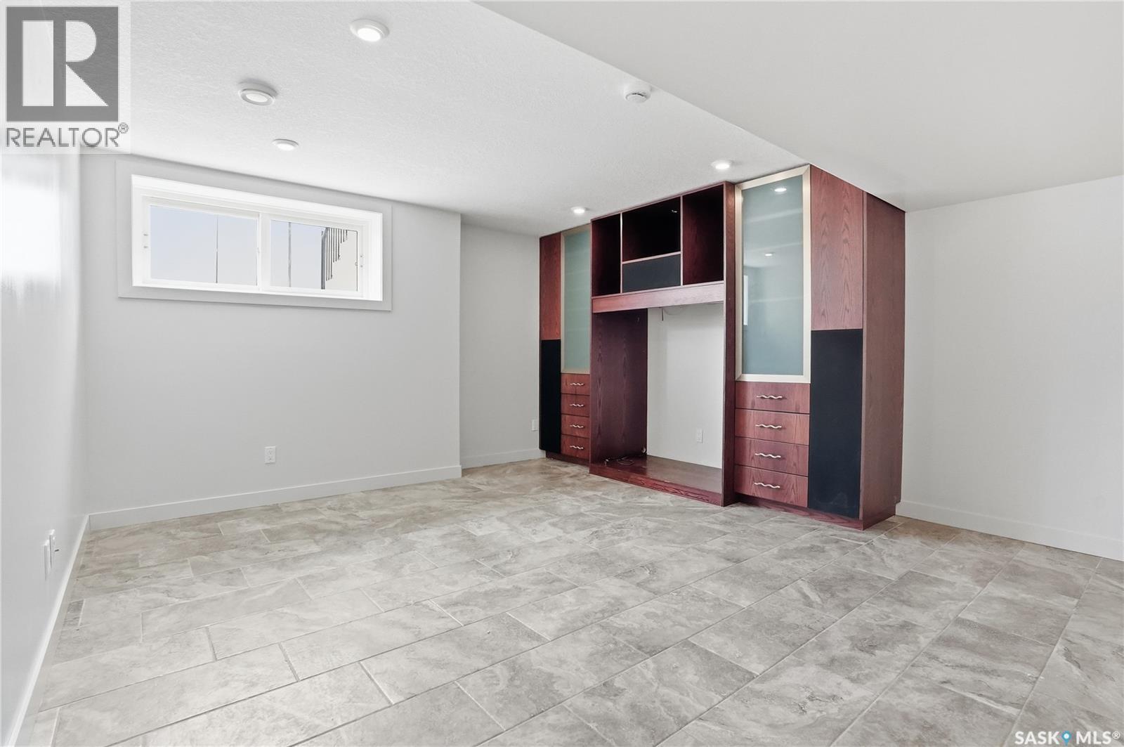 201 Adelaide Street E, Saskatoon, SK - Indoor Photo Showing Other Room