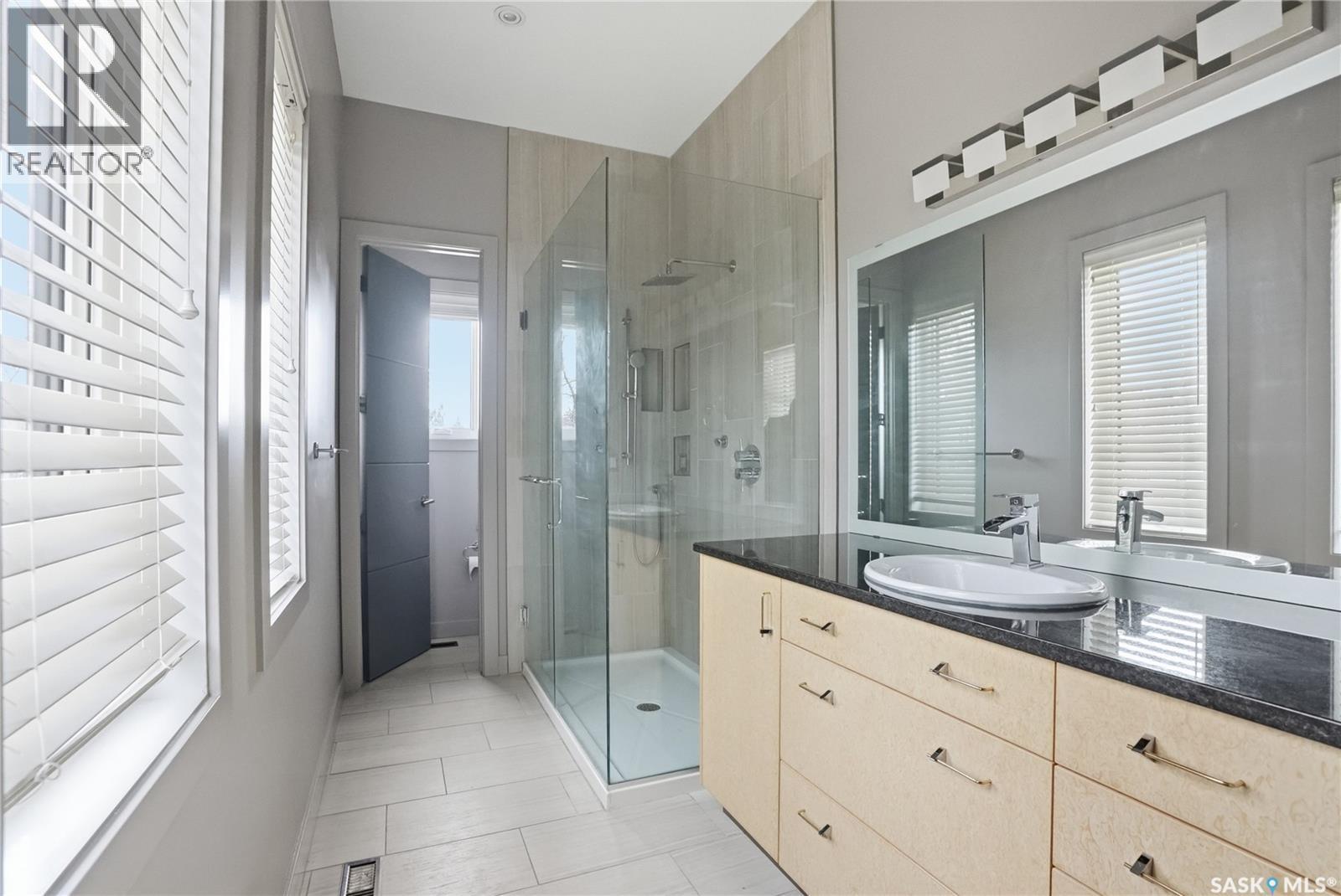 201 Adelaide Street E, Saskatoon, SK - Indoor Photo Showing Bathroom