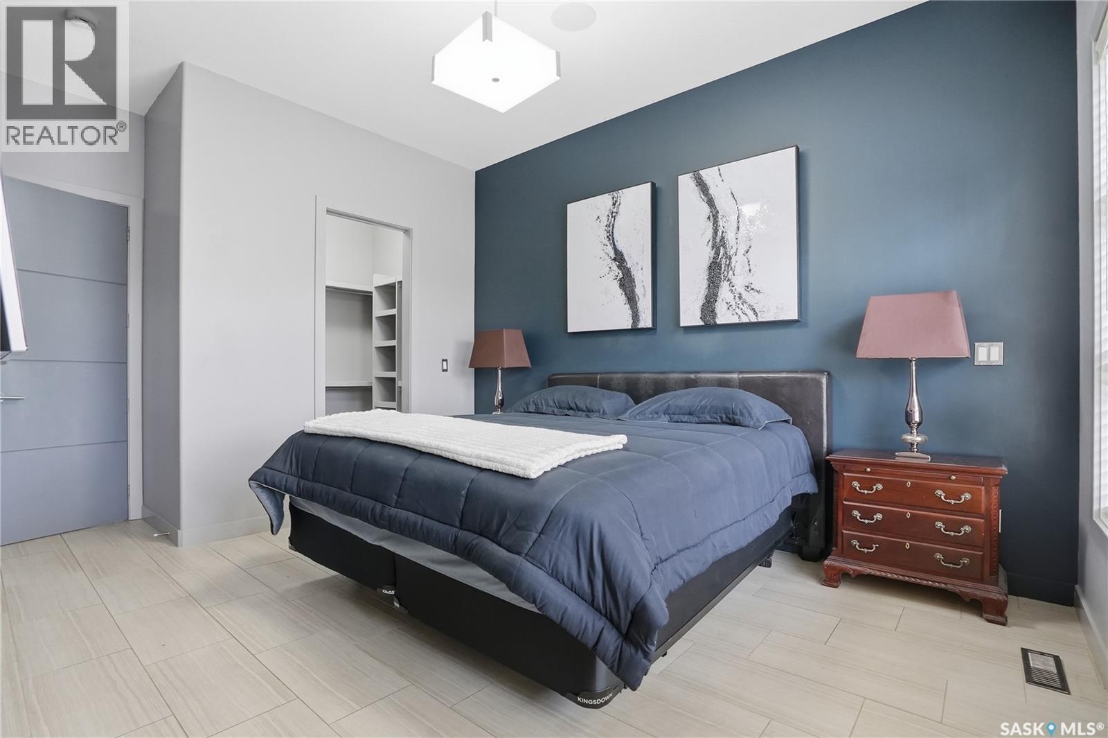 201 Adelaide Street E, Saskatoon, SK - Indoor Photo Showing Bedroom