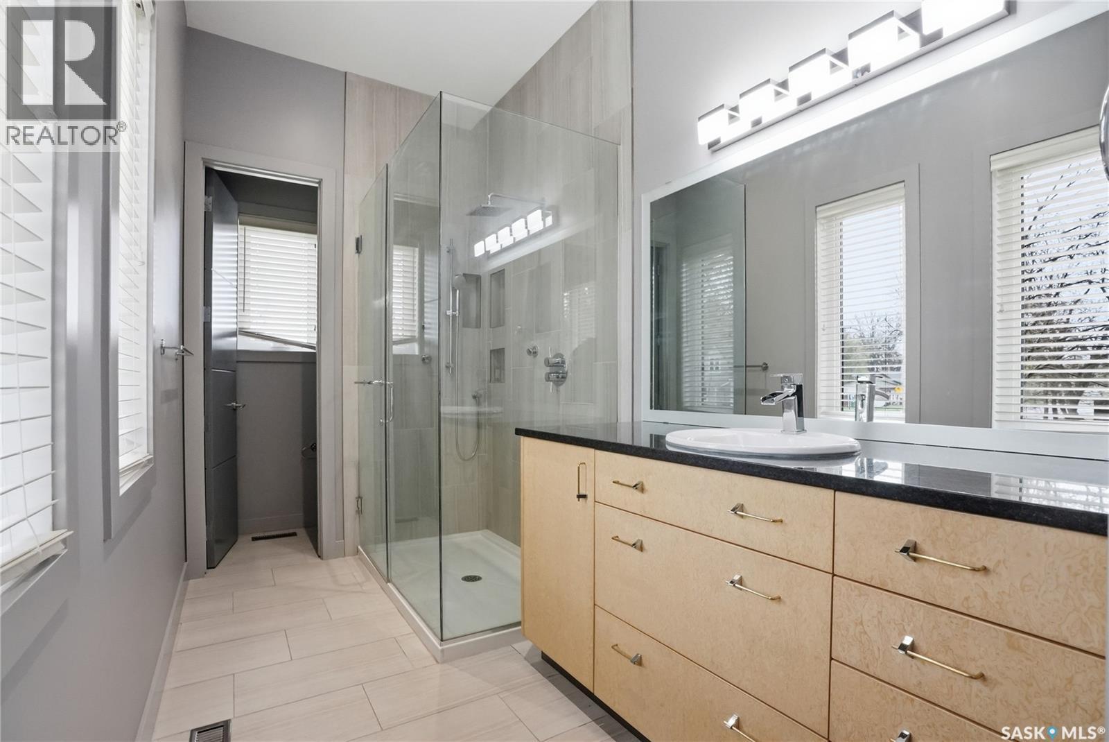 201 Adelaide Street E, Saskatoon, SK - Indoor Photo Showing Bathroom