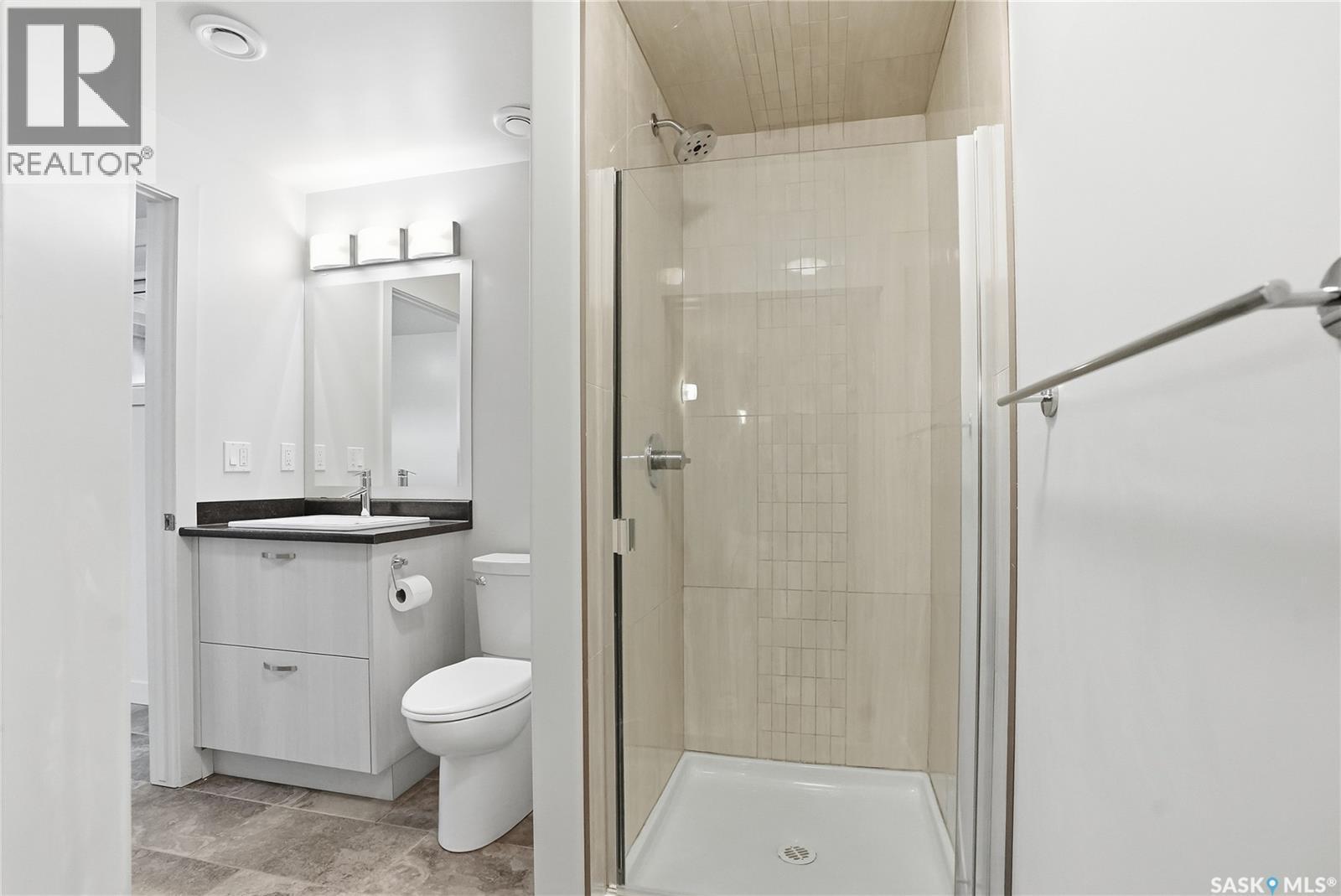 201 Adelaide Street E, Saskatoon, SK - Indoor Photo Showing Bathroom