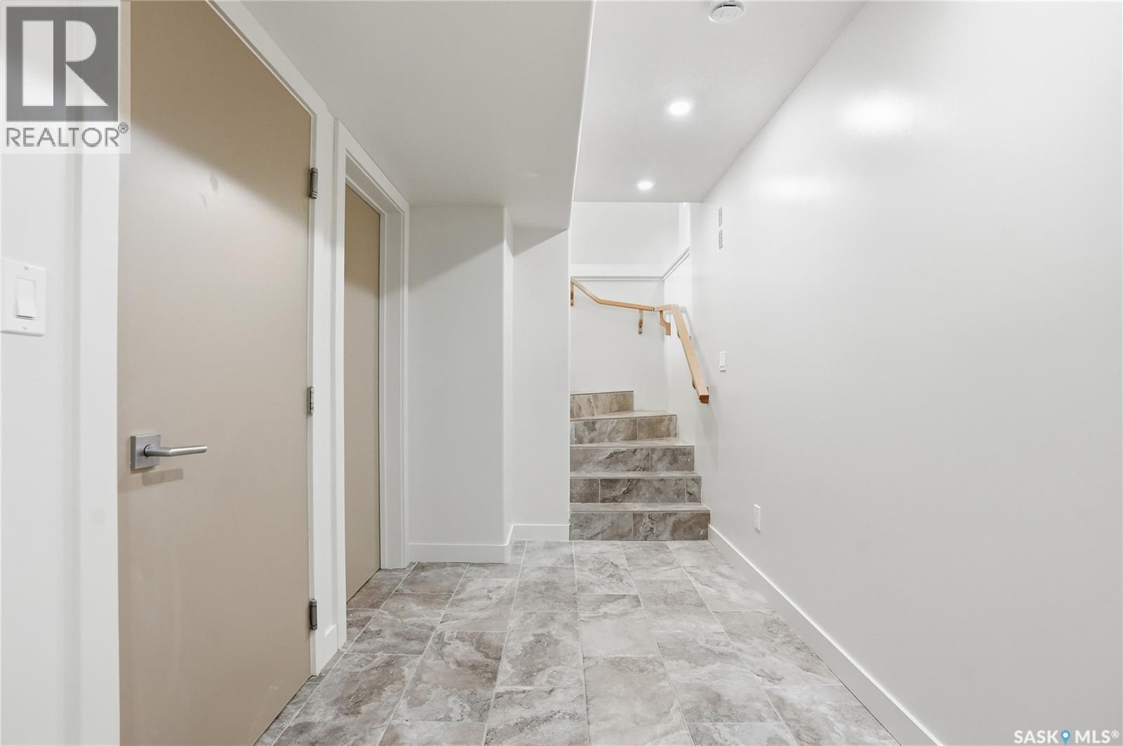 201 Adelaide Street E, Saskatoon, SK - Indoor Photo Showing Other Room