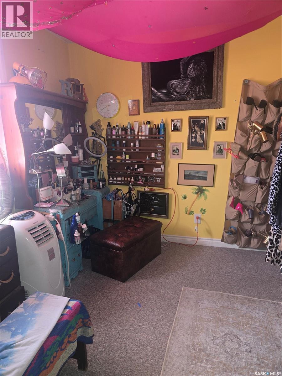 209 Allan Street, Dundurn, SK - Indoor
