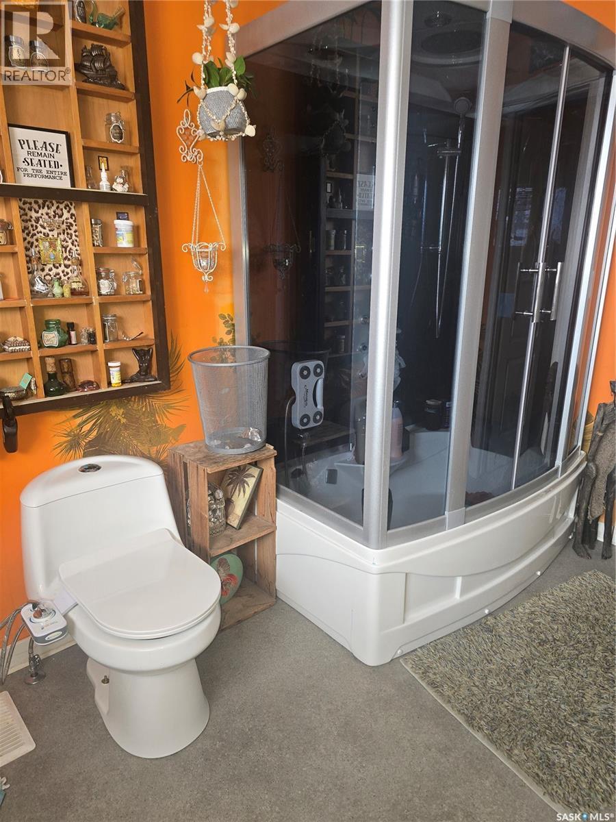 209 Allan Street, Dundurn, SK - Indoor
