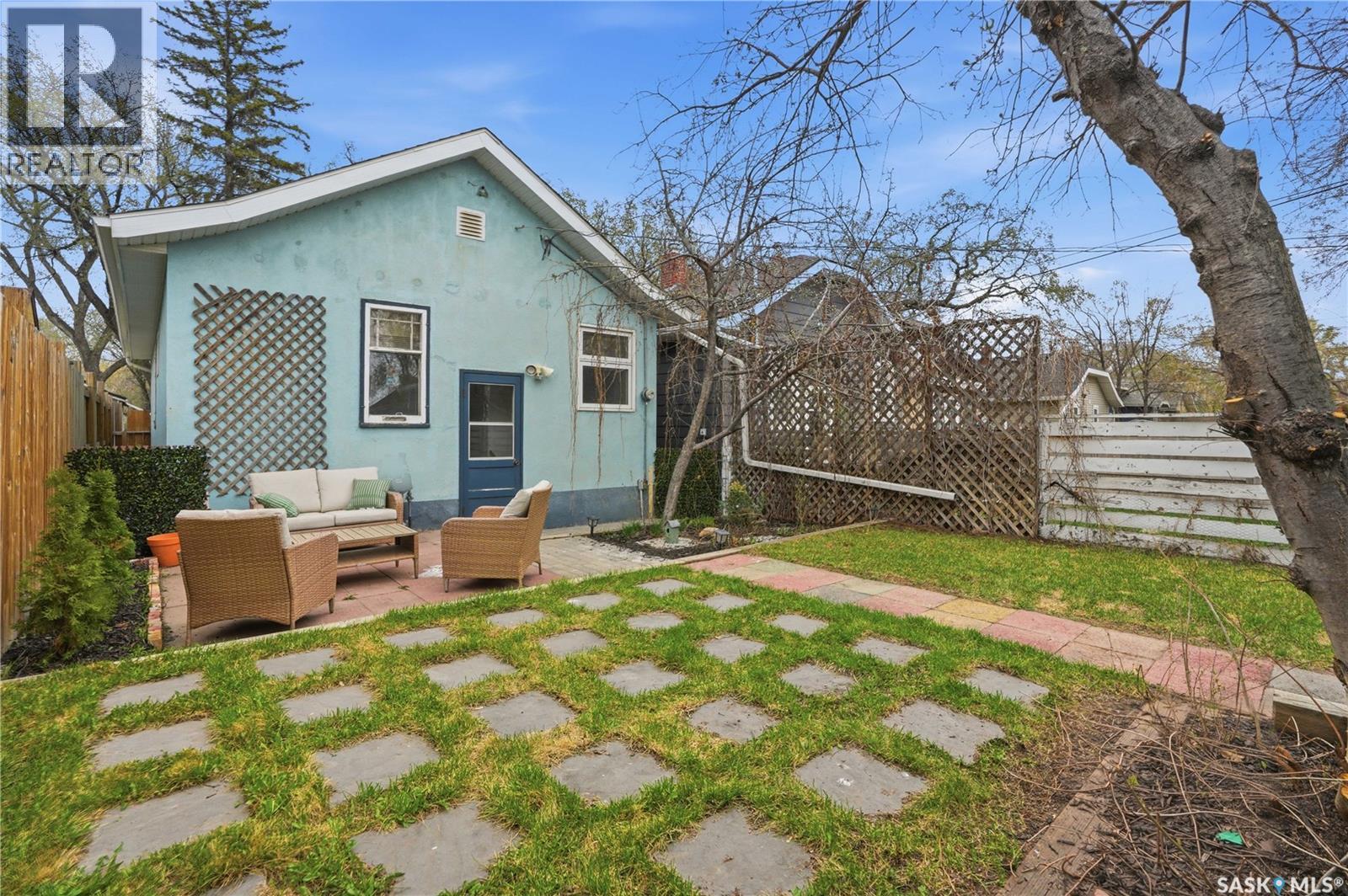 815 4Th Avenue N, Saskatoon, SK - Outdoor