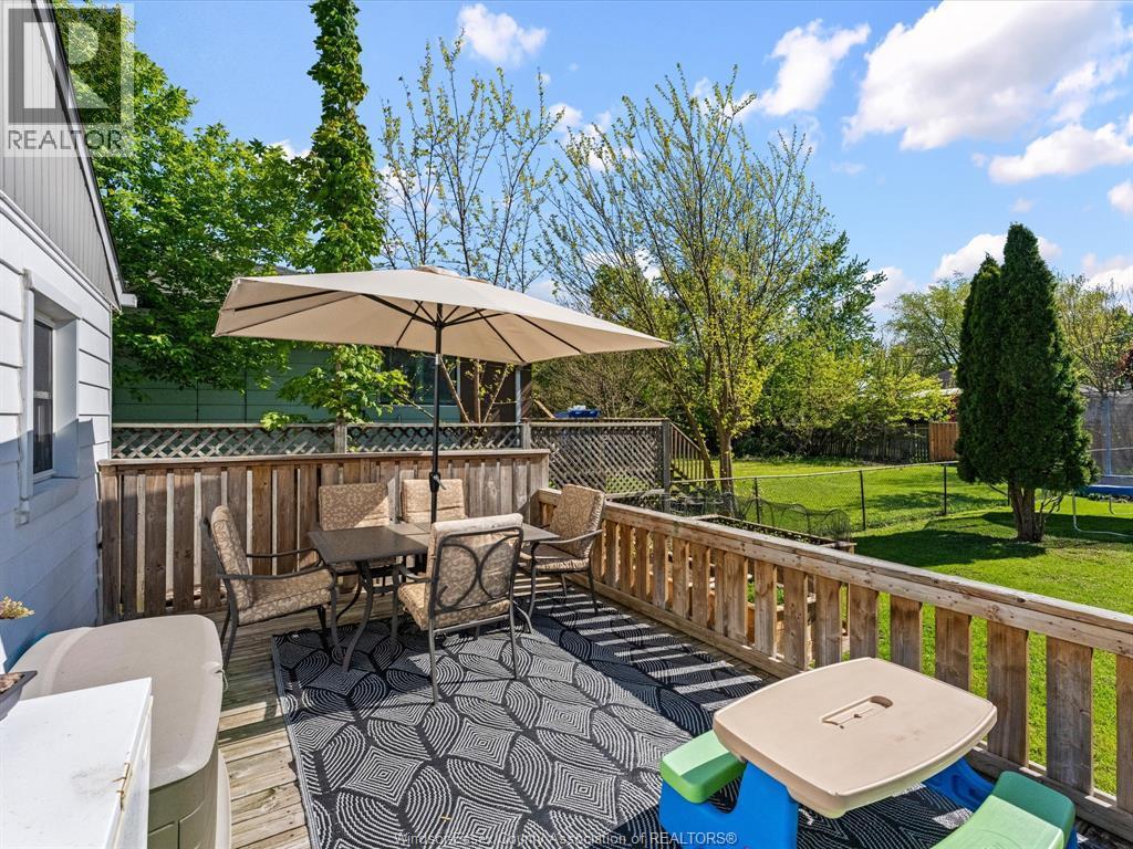 1733 Glendale, Windsor, ON - Outdoor With Deck Patio Veranda