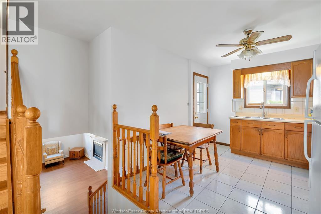 1042 Brookview Crescent, Windsor, ON - Indoor