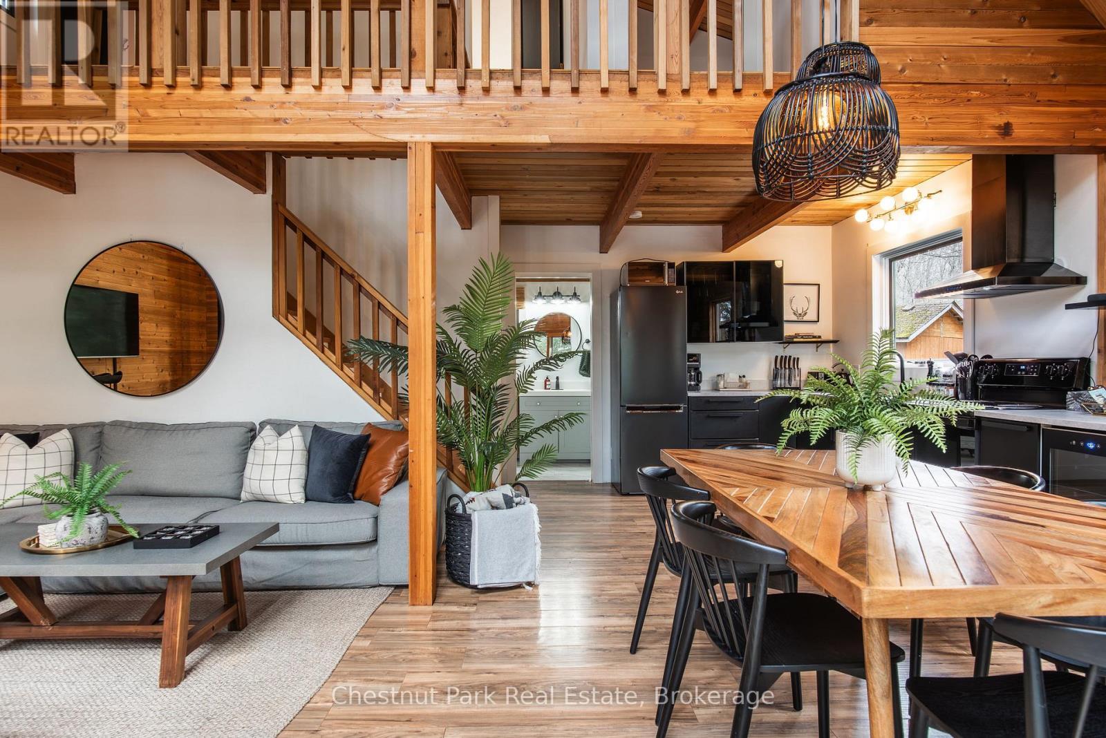 9 Jeffery Road, Parry Sound Remote Area (Lount), ON - Indoor
