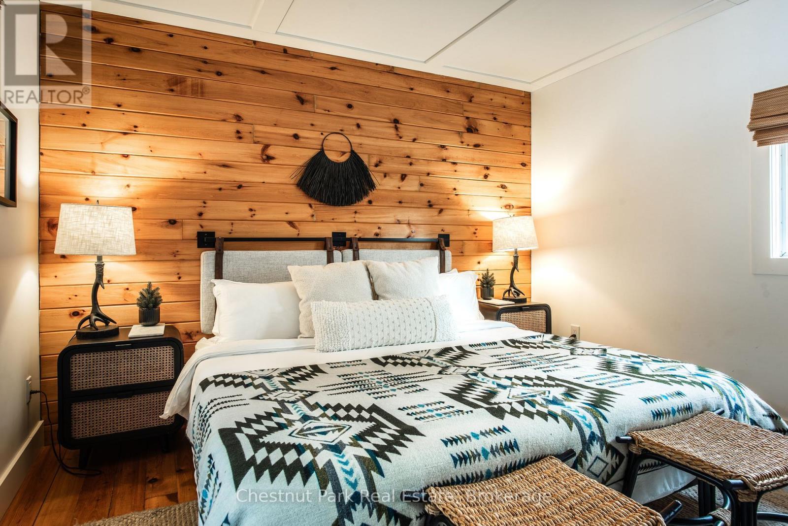 9 Jeffery Road, Parry Sound Remote Area (Lount), ON - Indoor Photo Showing Bedroom