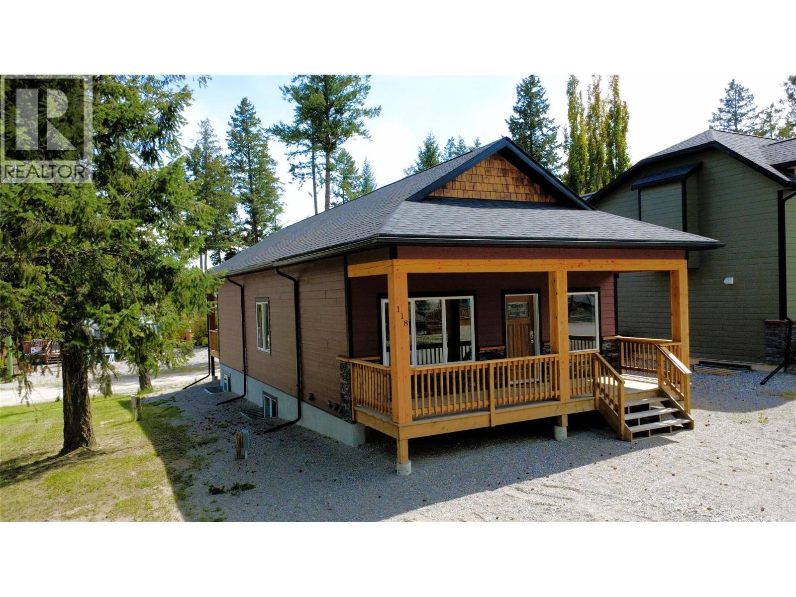4868 Riverview Drive Unit# 118, Edgewater, BC - Outdoor With Deck Patio Veranda
