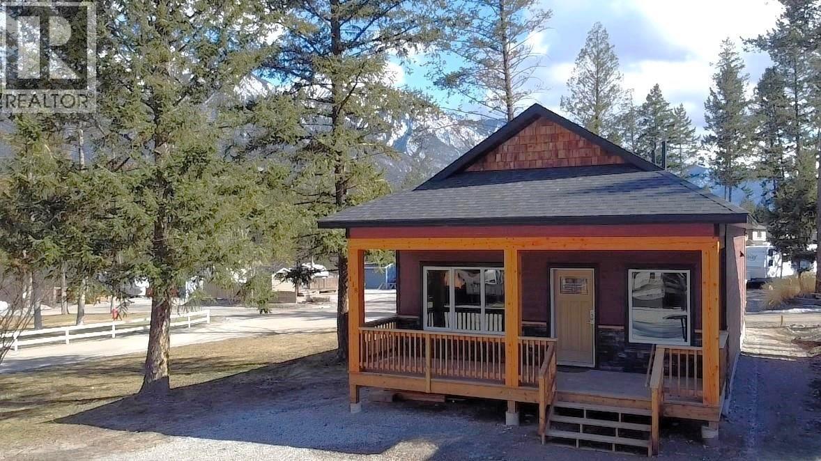 4868 Riverview Drive Unit# 118, Edgewater, BC - Outdoor With Deck Patio Veranda