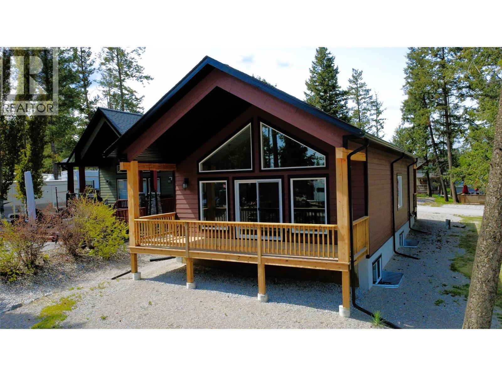 4868 Riverview Drive Unit# 118, Edgewater, BC - Outdoor With Deck Patio Veranda