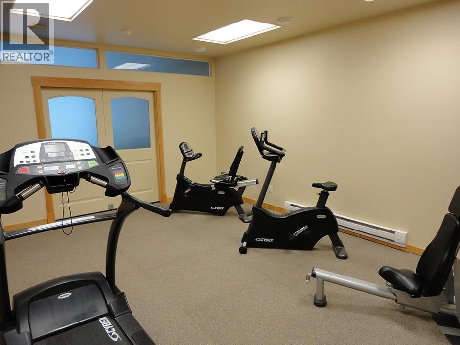 4868 Riverview Drive Unit# 118, Edgewater, BC - Indoor Photo Showing Gym Room