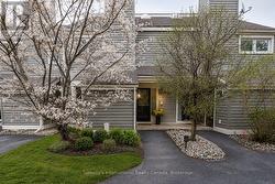 214 - 214 ESCARPMENT CRESCENT Collingwood, ON L9Y 5B4