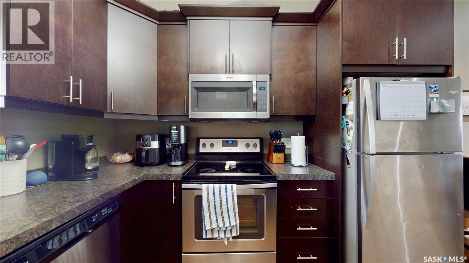 4179 Green Apple Drive, Regina, SK - Indoor Photo Showing Kitchen