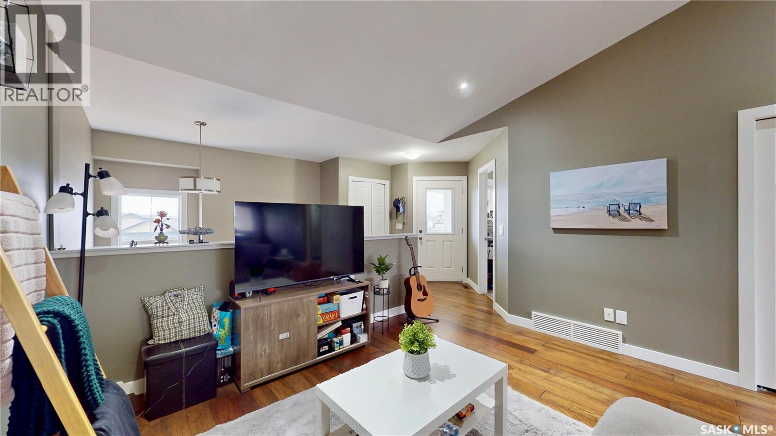 4179 Green Apple Drive, Regina, SK - Indoor Photo Showing Living Room