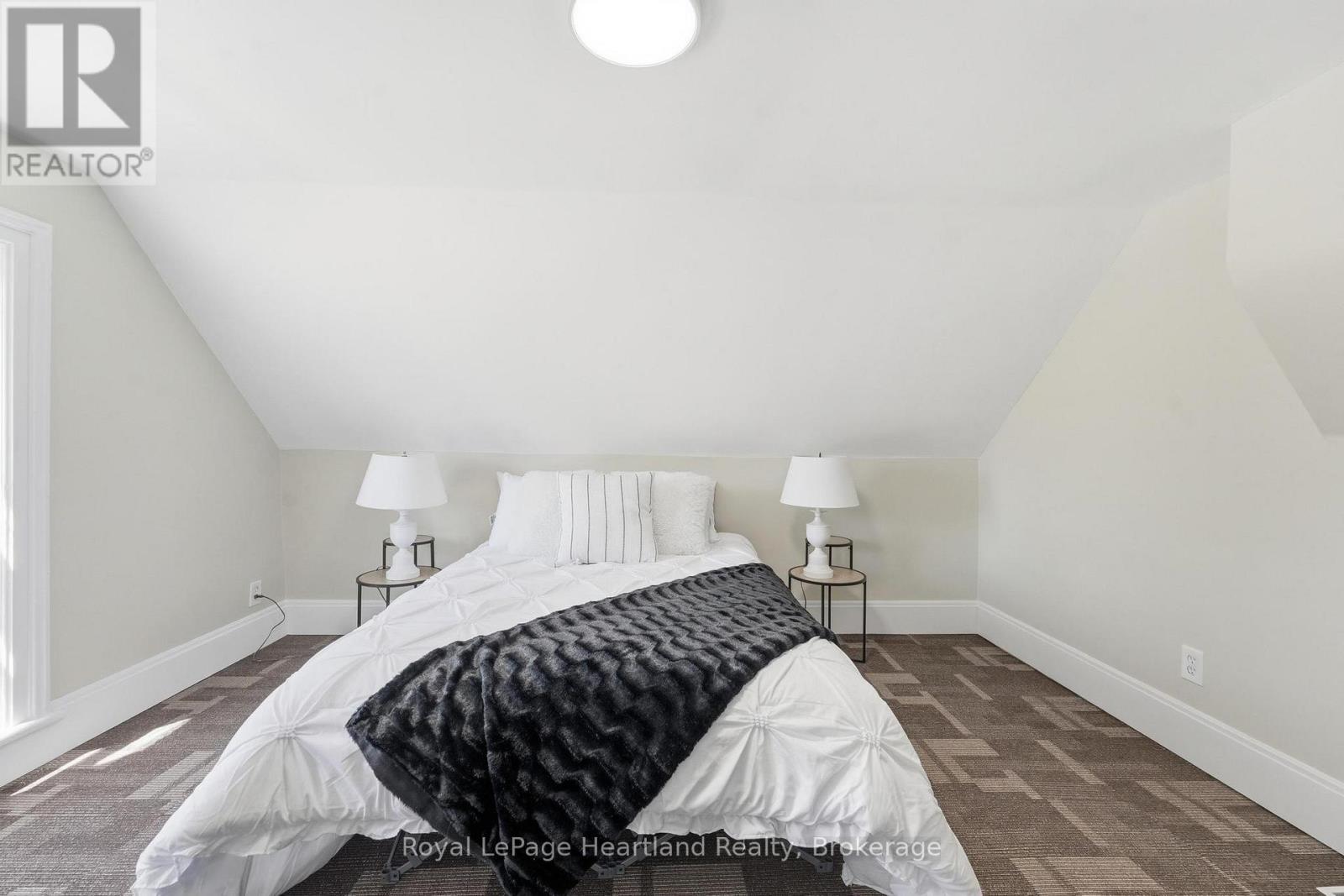 50 Church Street, Goderich (Goderich (Town)), ON - Indoor Photo Showing Bedroom